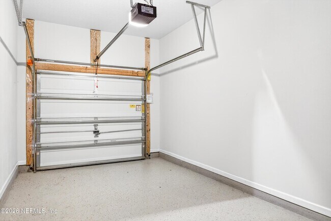 Building Photo - 8188 Cabin Lake Cir