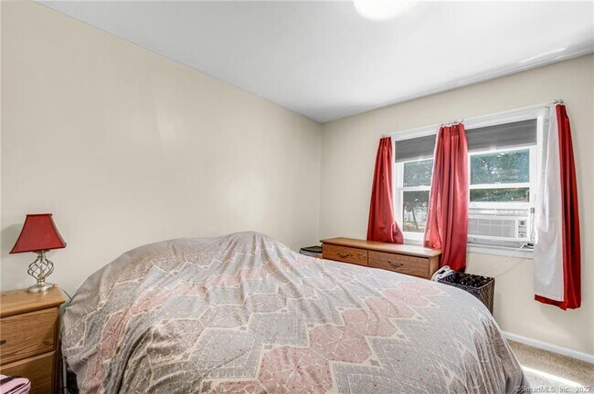 Building Photo - 9 Hazelmere Ct