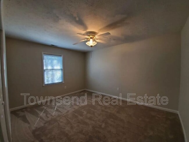 Building Photo - 2012 Fig Ct