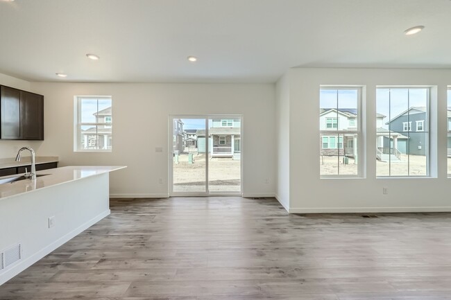 Building Photo - 24325 E Ohio Dr