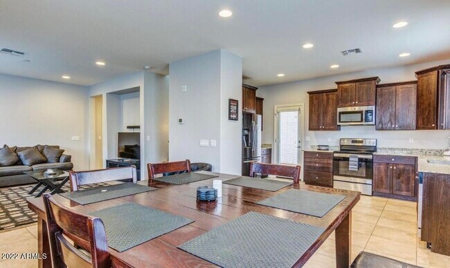 Building Photo - 2802 N 73rd Dr