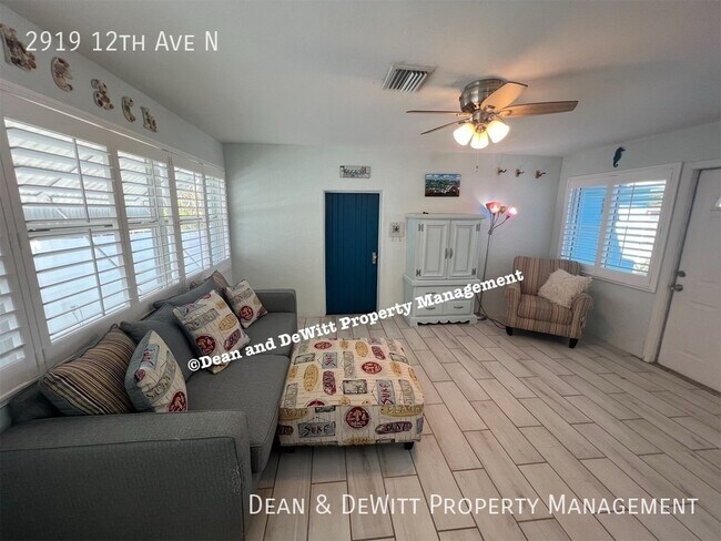 Building Photo - 2919 12th Ave N