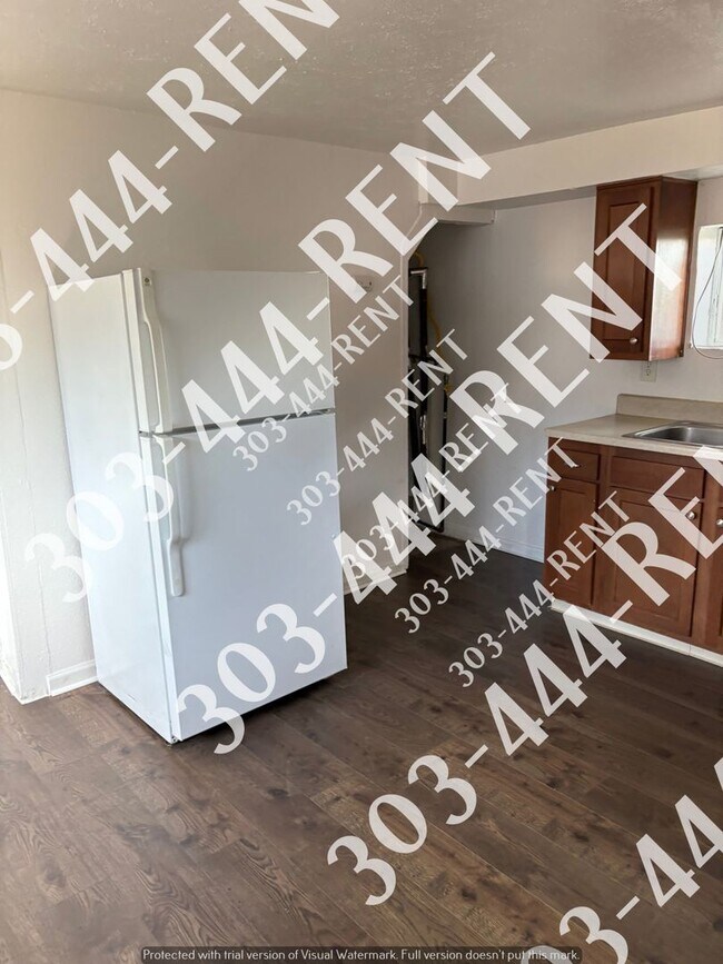 Building Photo - 10625