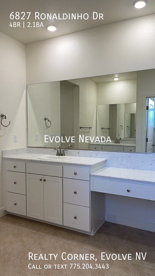 Building Photo - 6827 Ronaldinho Dr