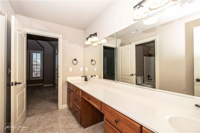 Building Photo - 6502 Hearth Stone Dr
