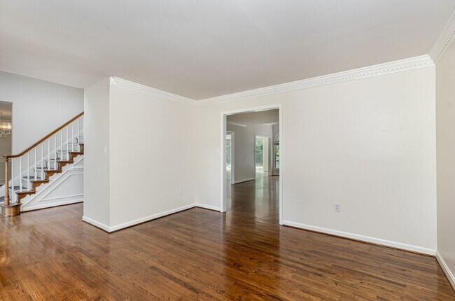 Building Photo - WATERFRONT RENTAL PROPERTY
