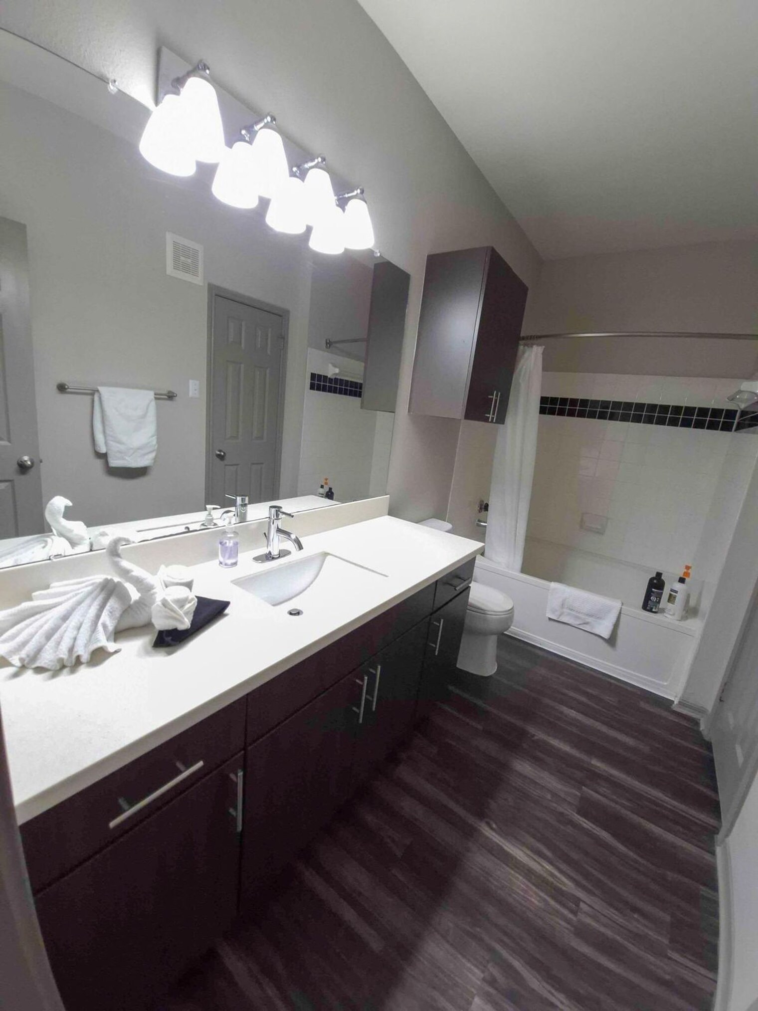 Building Photo - 12100 Metric Blvd