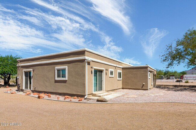 Building Photo - 655 N Merrill Rd