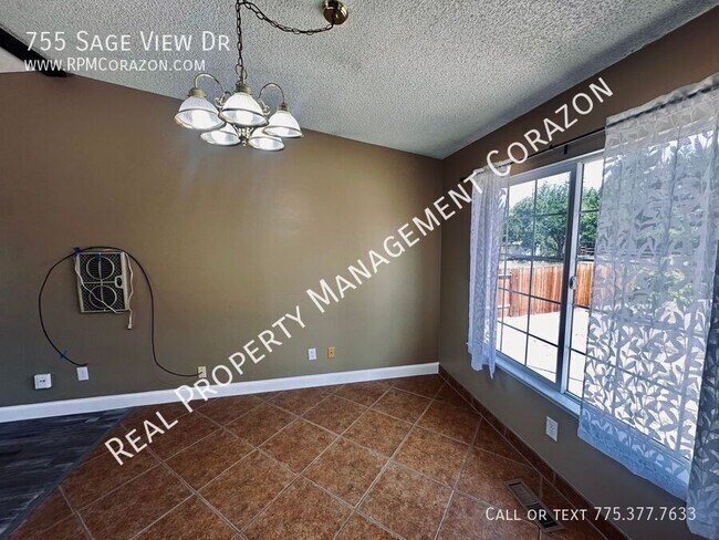 Building Photo - 755 Sage View Dr