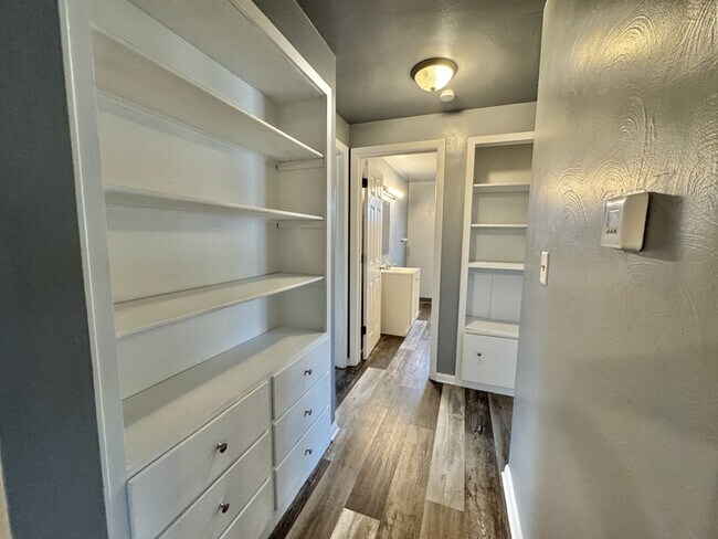 Building Photo - 1491-1493 Harvey St