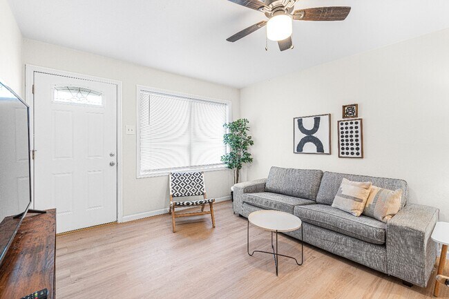 Building Photo - 1509 Brock St