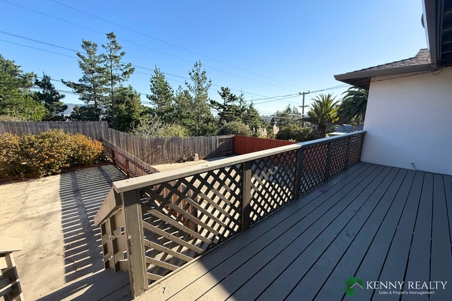 Building Photo - Bright and Spacious 3BD/3BA Home with Bonu...