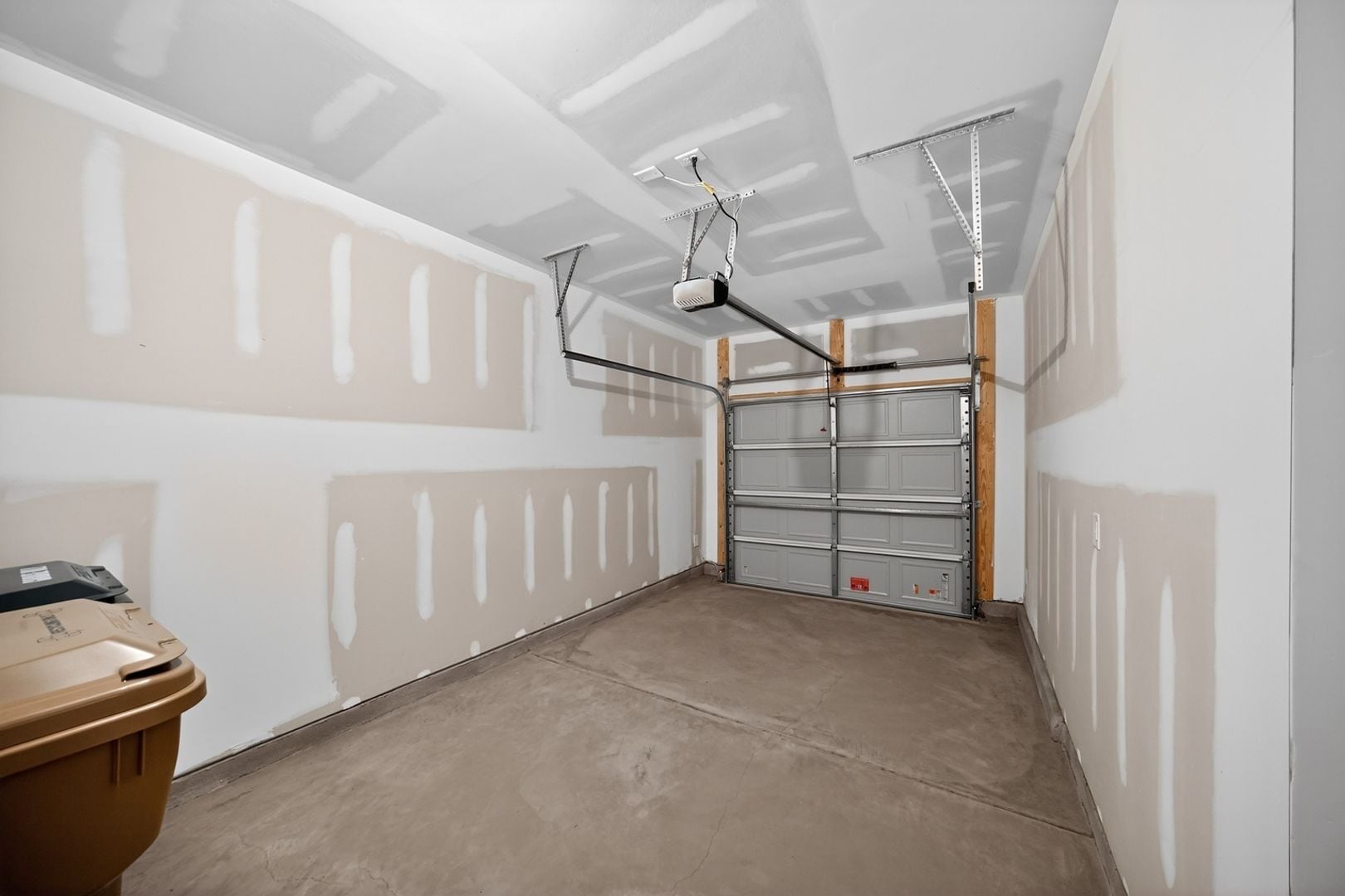 Building Photo - 16 Honeydew Wy