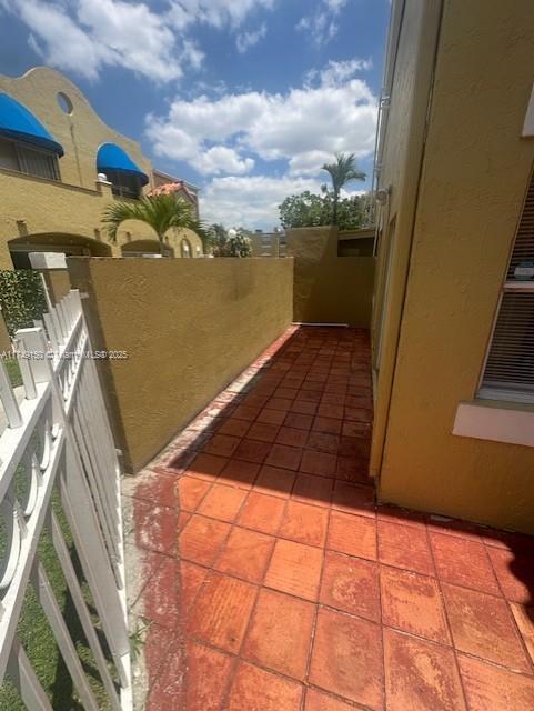 Building Photo - 370 NW 85th Ct