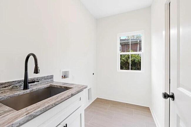 Building Photo - 125 Wilbon Cir