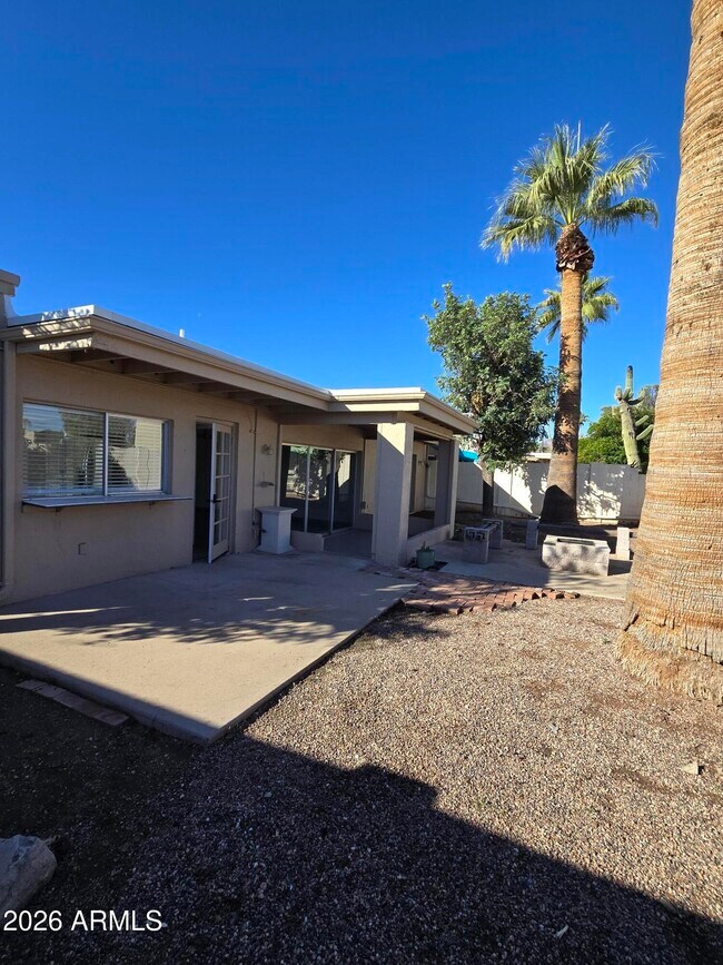 Building Photo - 14219 Yerba Buena Way