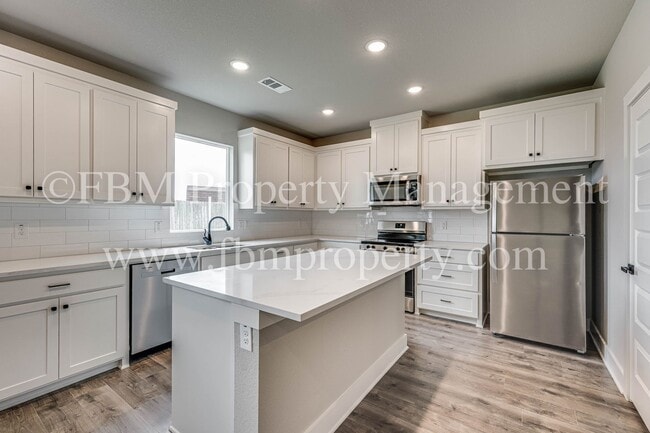 Building Photo - 933 Cooksey Ct