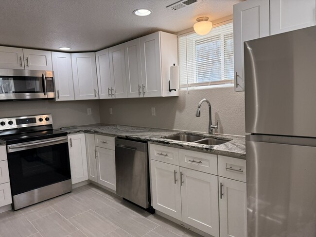 Modern Kitchen - 3801 S Lincoln St