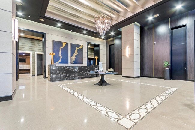 Building Photo - Columbus Square