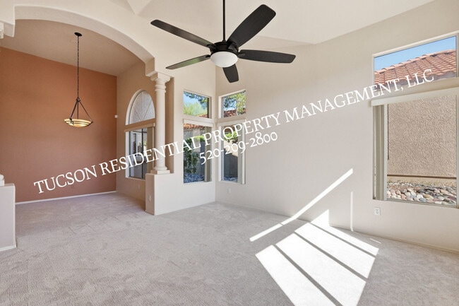 Building Photo - 10845 N Eagle Eye Pl