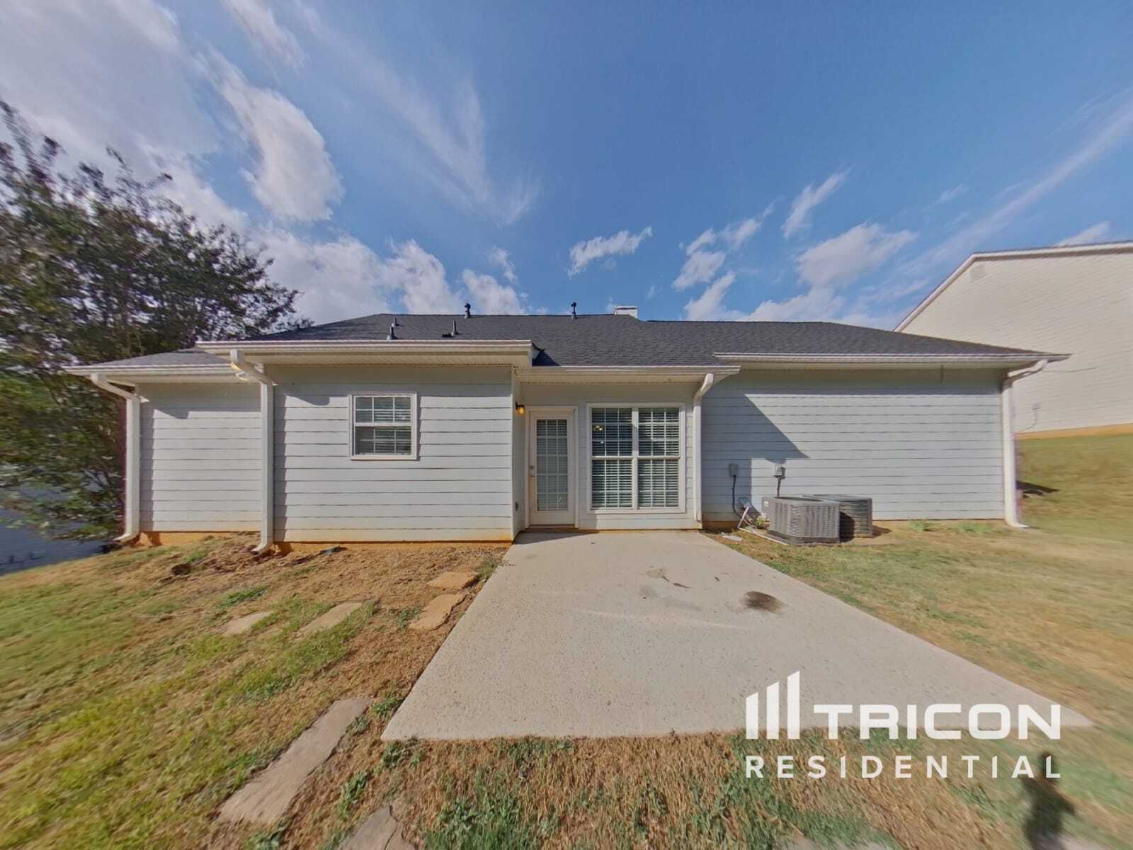 Building Photo - 9765 Moss Pointe Path