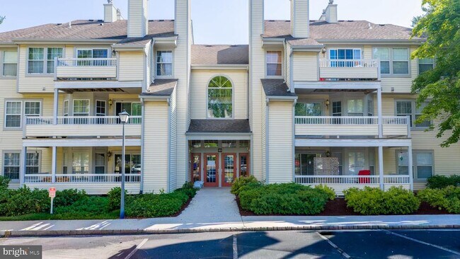 Building Photo - 101 Lassen Ct