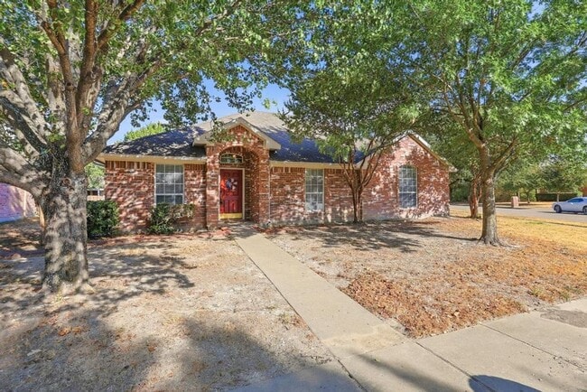 Building Photo - 100 Oak Hollow Ln