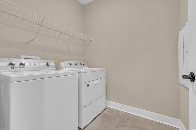 Building Photo - 671 Wailea Cir