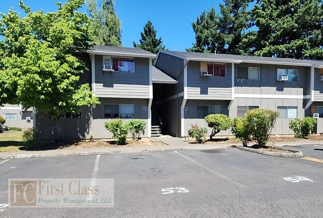 Building Photo - 1376 NE 186th Ave