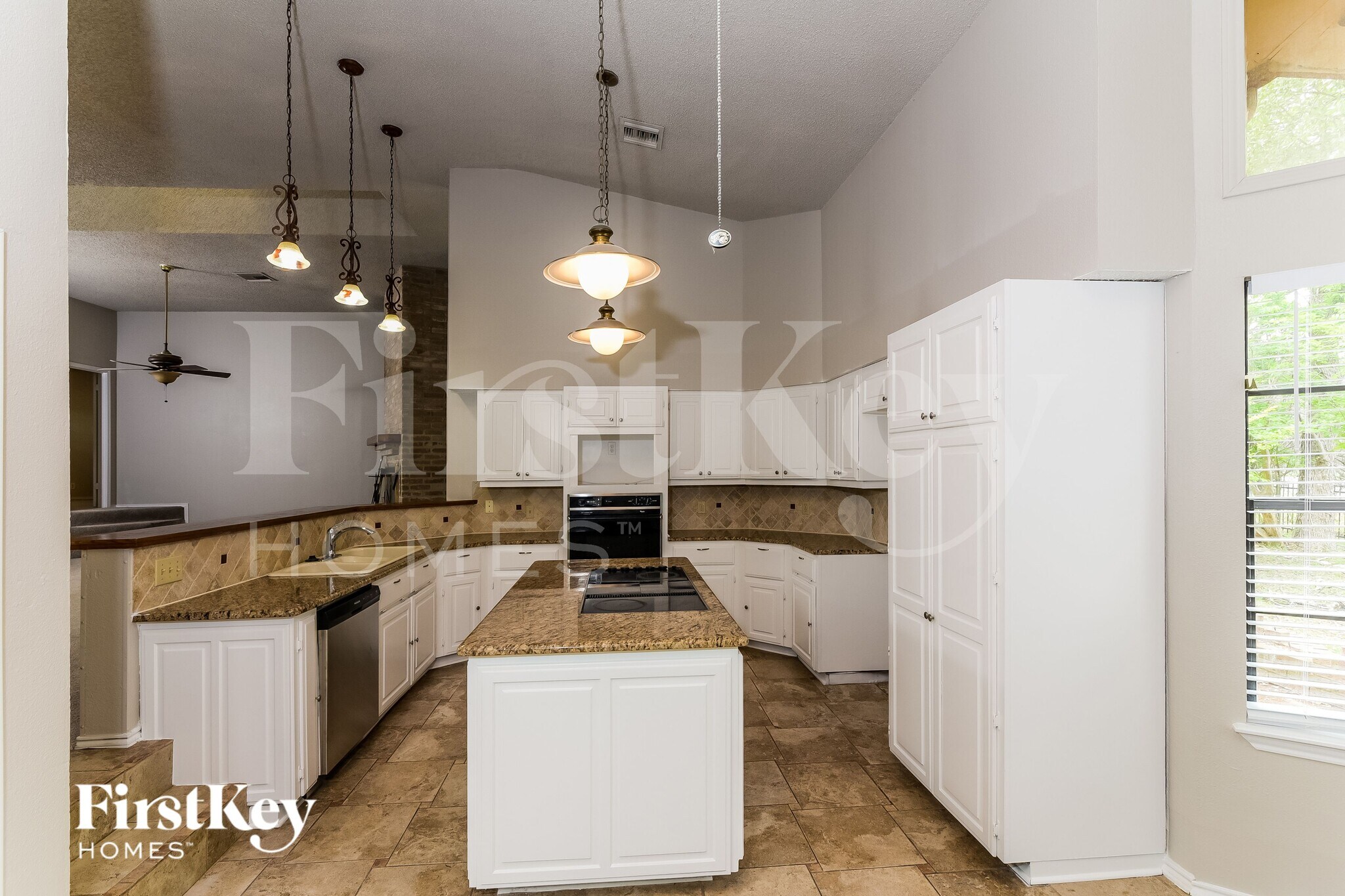 Building Photo - 303 Mountain Echo