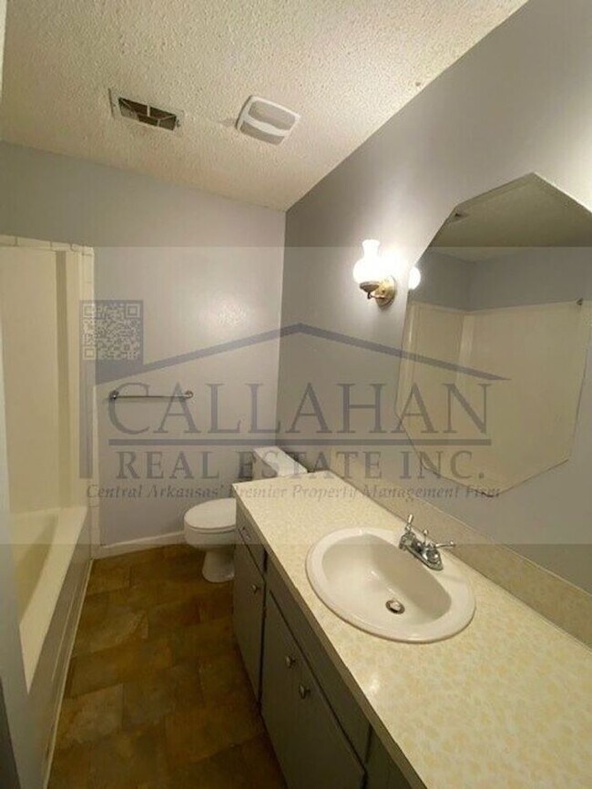 Building Photo - Jacksonville 3 Bedroom Home