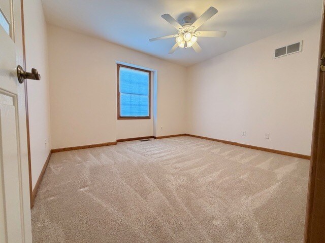 Building Photo - 517 E Conley Dr