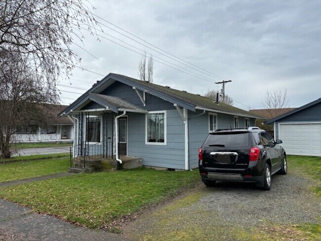 Building Photo - STATUS: RENTED-  |R281h| $1495.00