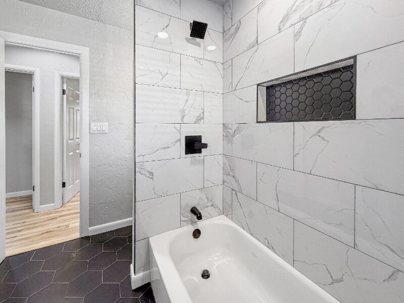 Building Photo - 1702 W Boyd St