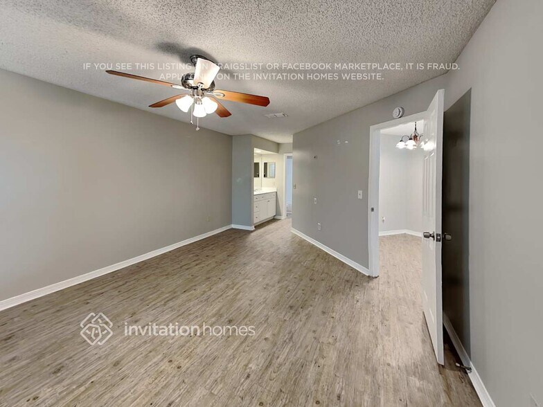 Building Photo - 8096 Kilwinning Ln