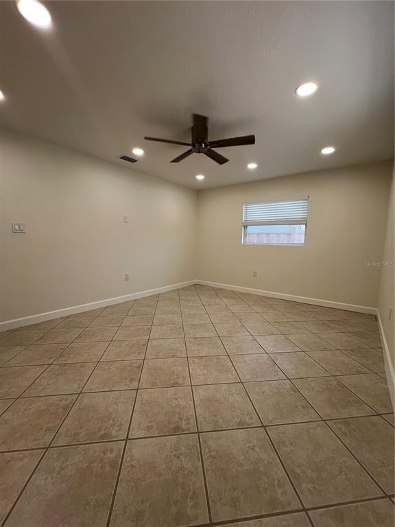 Building Photo - 137 175th Terrace Dr E
