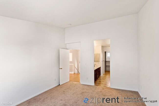 Building Photo - 3 br, 2.5 bath House - 436 Knollcrest Aven...