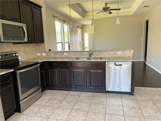 Building Photo - 16308 Copper Ellis Trace