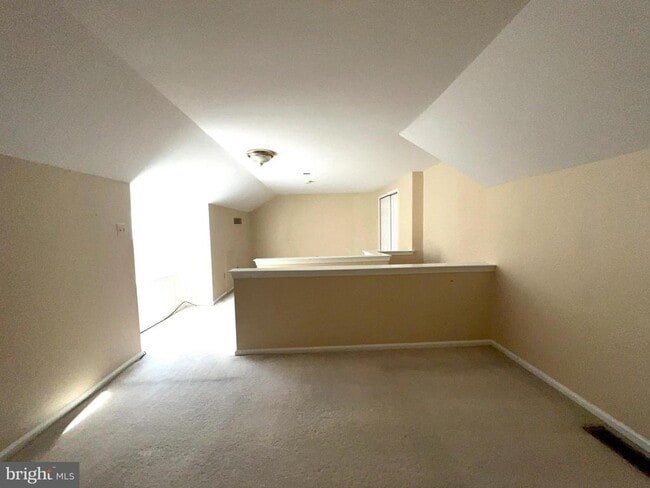Building Photo - 243 Copper Beech Dr