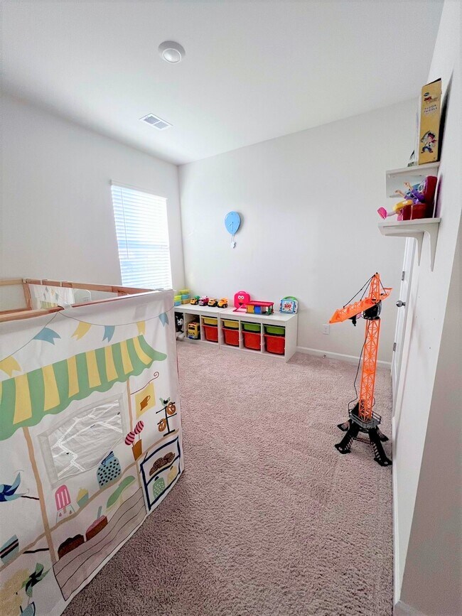 Building Photo - 110 Rogers Knoll Ln