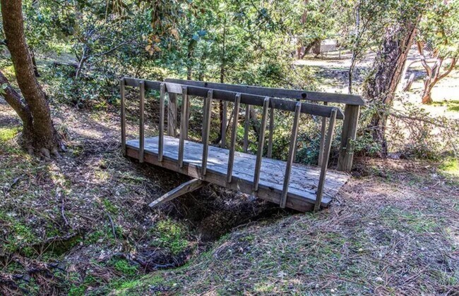 Building Photo - Solar 3 Bd/ 2 Ba. Single-Family Home Rental