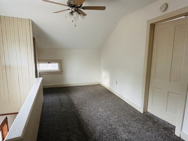 Building Photo - 340 N Mill St