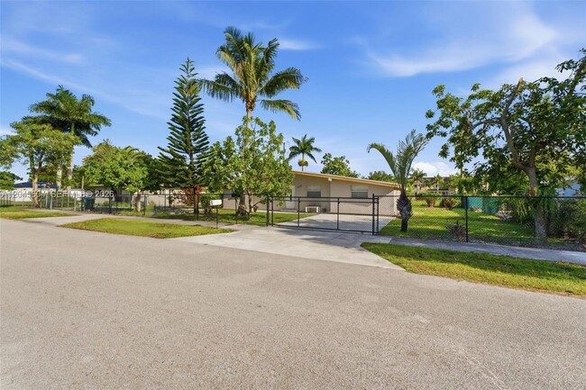 Building Photo - 14310 SW 271st Terrace