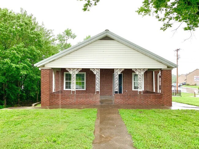 Building Photo - 917 Sinclair Dr