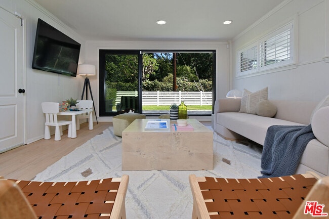 Building Photo - 12614 Morrison St