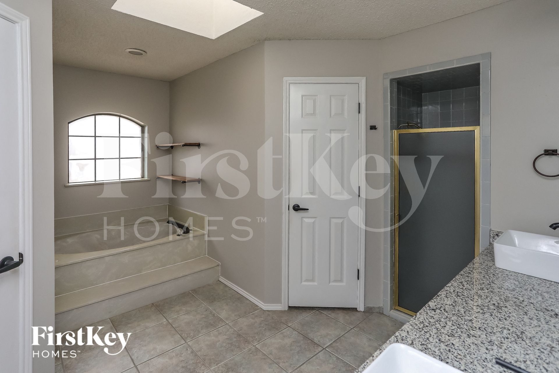 Building Photo - 408 Flagstone Dr