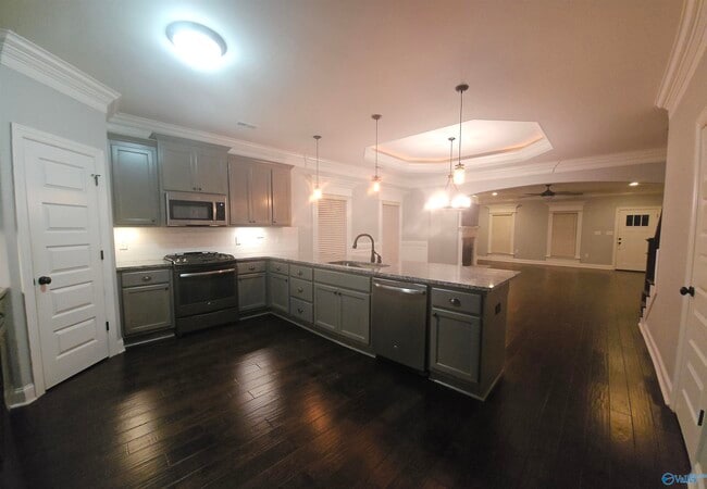 Building Photo - 2625 Mountain Stream Way SE