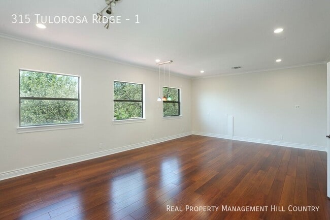 Building Photo - 315 Tulorosa Ridge