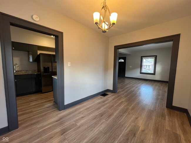 Building Photo - 154 S 9th Ave