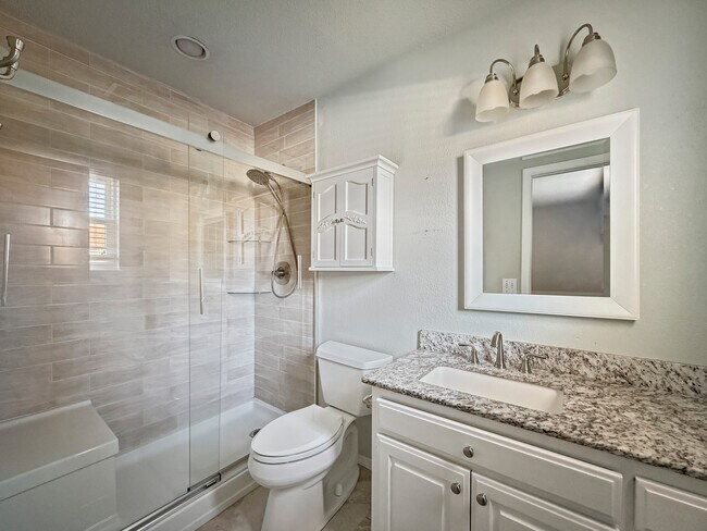 Building Photo - 1203 SE 21st St